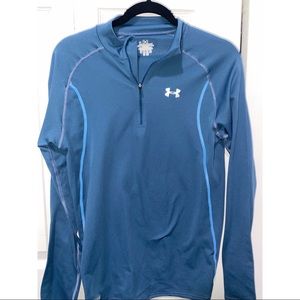 Under armor long sleeve shirt.